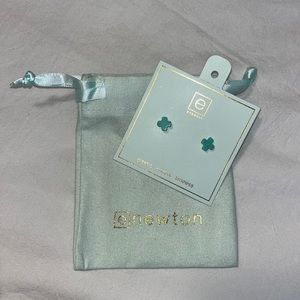 BRAND NEW NEVER TAKEN OUT OF PACKAGING